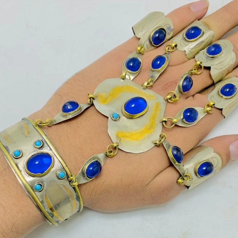 Single Vintage Turkmen Bracelet with Rings: Lapis Lazuli Tribal Jewelry